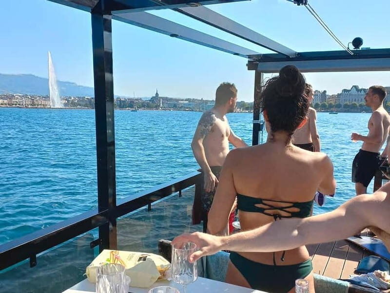 GENEVA: PRIVATE 360° LAKE CRUISE WITH APERITIF - A Deep Dive into the Geneva Private Lake Cruise Experience
