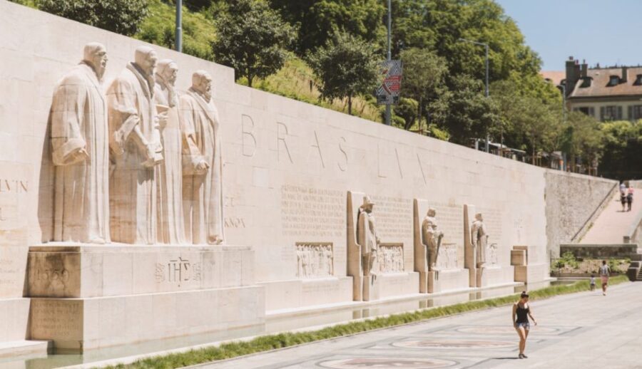 Geneva Private City Tour with Optional Boat Cruise - FAQ