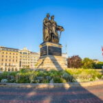 Geneva: Private Express Walk with a Local in 60 minutes - Insider Tips and Local Recommendations