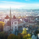 Geneva: Whispers of the Old Town Walking Tour with Apéritif - Exploring Geneva’s Old Town: A Treasure Trove of Stories