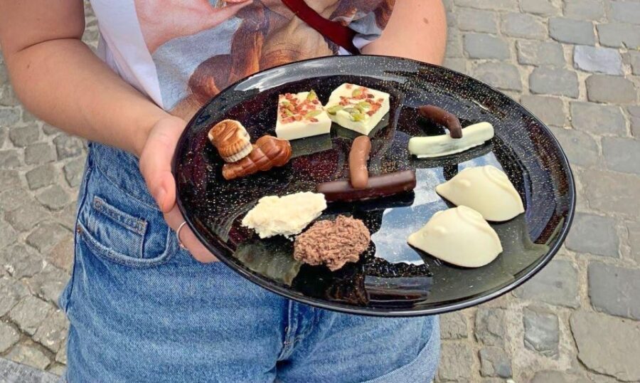 Ghent: Guided City Tour with Food and Drink Tastings - Who Will Love This Tour?