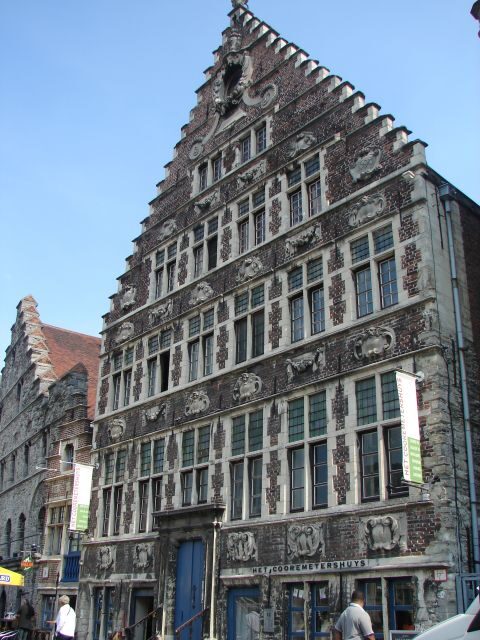 Ghent: Private 2-Hour Walking Tour - The Itinerary in Detail: Why Each Stop Matters