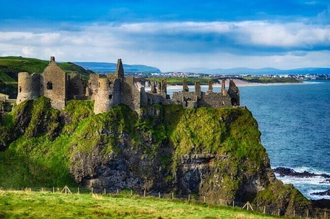 Giants Causeway and Belfast 2 Days with Private Chauffeur Tour - Who Should Consider This Tour?