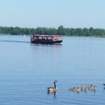 Giethoorn: Canal cruise Giethoorn village and lake - What Makes This Tour Stand Out?