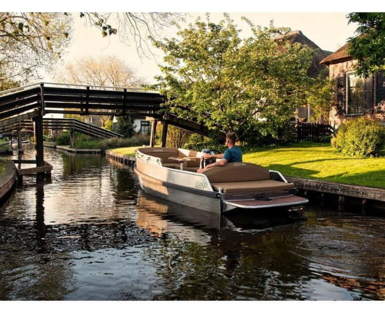 Giethoorn centre: Private tour with local tourguide - Final Thoughts: Why This Tour is a Great Choice