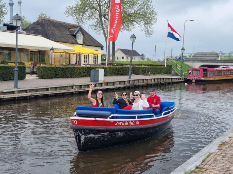 Giethoorn private tour with open boat and local captain - Exploring the Details: What to Expect from Your Tour