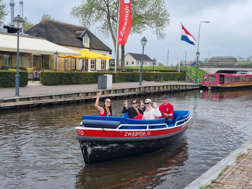 Giethoorn private tour with open boat and local captain - Exploring the Details: What to Expect from Your Tour