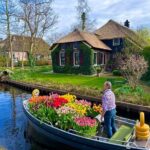 Giethoorn Roundtrip Transport with Optional Guided Canal Cruise - Getting There and Timing