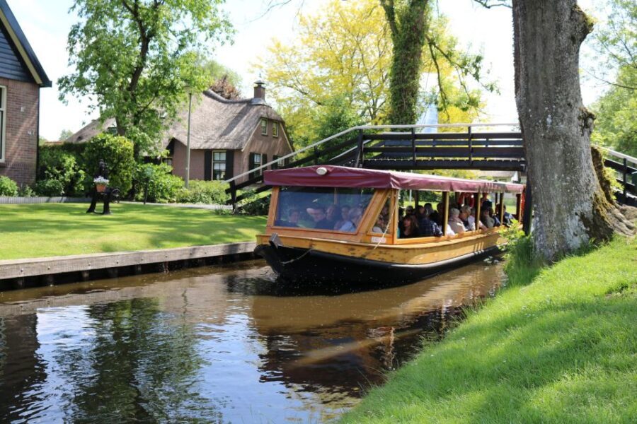 Giethoorn: Village & National Park Canal Cruise with Coffee - The Practicalities and Recommendations