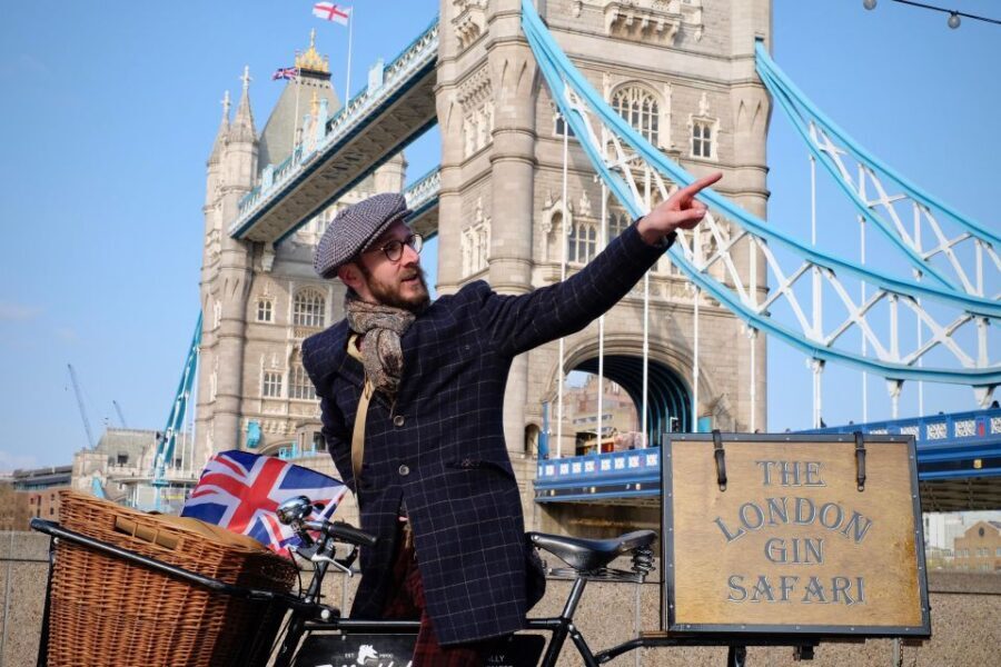 Gin Safari: Boozy London History on Two Wheels - Exploring the London Gin Safari in Depth