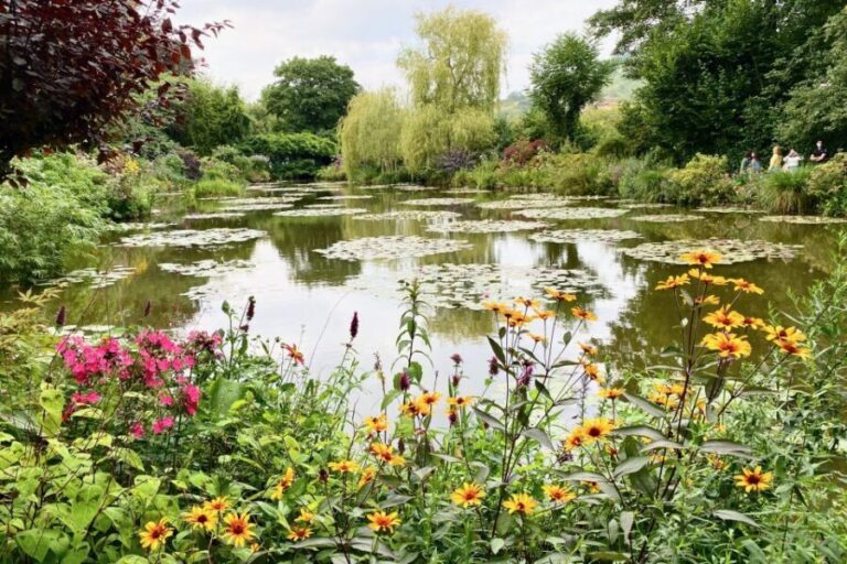 Giverny Versailles Trianon Small Group by Minivan from Paris - Why This Tour Stands Out