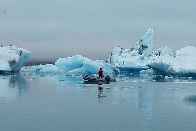 Glacier Lagoon Private Tour with Private Zodiac boat ride on the Iceberg Lagoon - FAQs