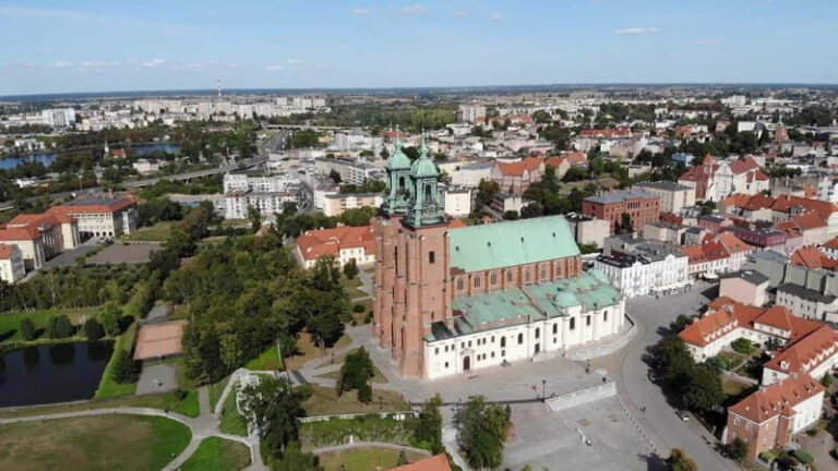 Gniezno Tour and Polish Food Experience - Who Would Appreciate This Tour Most?