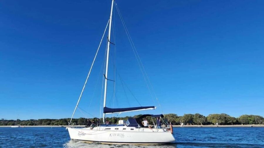 Gold Coast: Breakfast Sailing Cruise incl food & drinks - Analyzing the Value