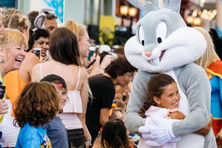 Gold Coast: Movie World, Sea World, & WetnWild 5-Day Pass - What the Experience Looks Like in Practice