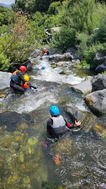Gole Alcantara: Body Rafting, Scivoli e Tuffi nel Fiume - Why You Should Consider This Experience