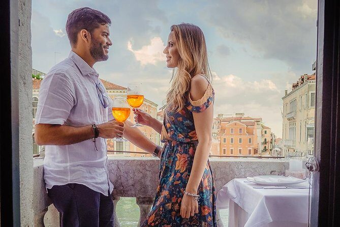 Gondola Ride and Aperitif in a Venetian Palace - A Deep Dive into the Experience