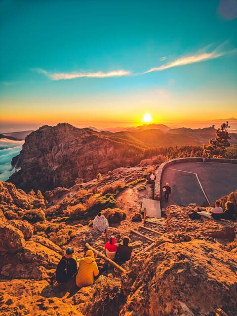 Gran Canaria: Volcano Sunset Tour and Local Food Tasting - The Cultural Stop at Cruz de Tejeda Market