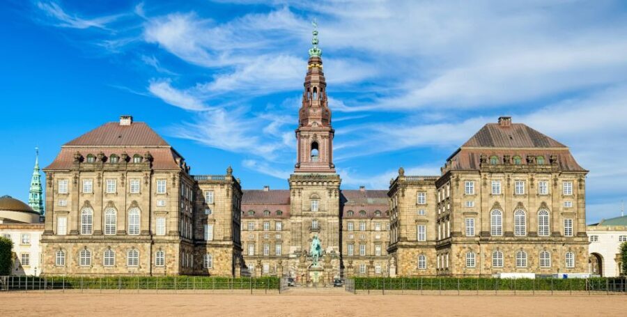 Grand Bike Tour of Copenhagen Old Town, Attractions, Nature - The Itinerary in Detail