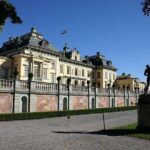 Grand Castle Tour Drottningholm and Gripsholm (private service) - Who Should Consider This Tour
