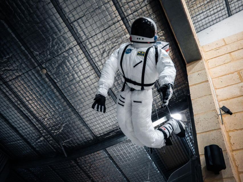 Gravity Discovery Centre: Day Visit Admission Ticket - Who Will Enjoy This Experience?