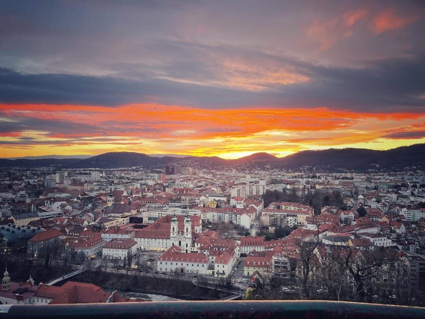 Graz: Funicular Ride & Schlossberg Picnic Experience - The Practical Details