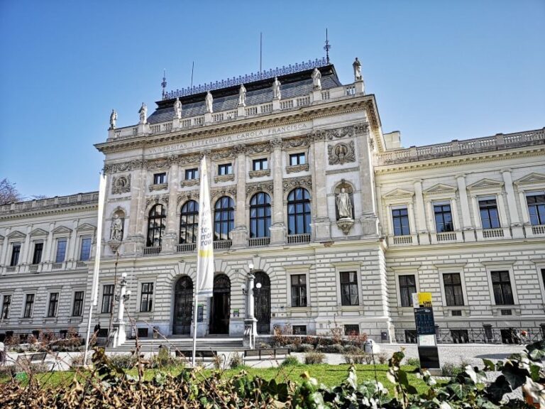 Graz: Jewish Quarter and Old Town Private Walking Tour - An In-Depth Look at the Graz Jewish and Old Town Tour
