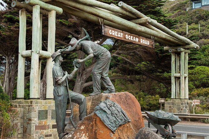 Great Ocean Road Private Group Tour in Melbourne - Exploring the Highlights of the Great Ocean Road Tour