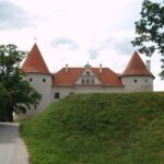 Group Day trip to Rundale Palace, Hill of Crosses & Bauska Castle - Why This Tour Offers Great Value