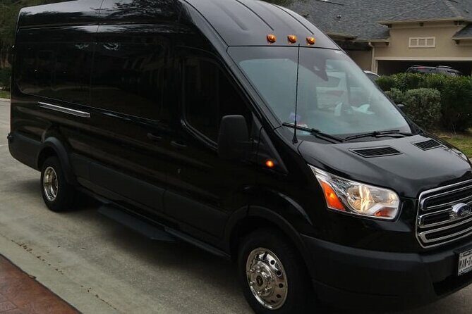 Group Shuttle: Galveston to Houston Airports & Hotels - Who is This Shuttle Best Suited For?