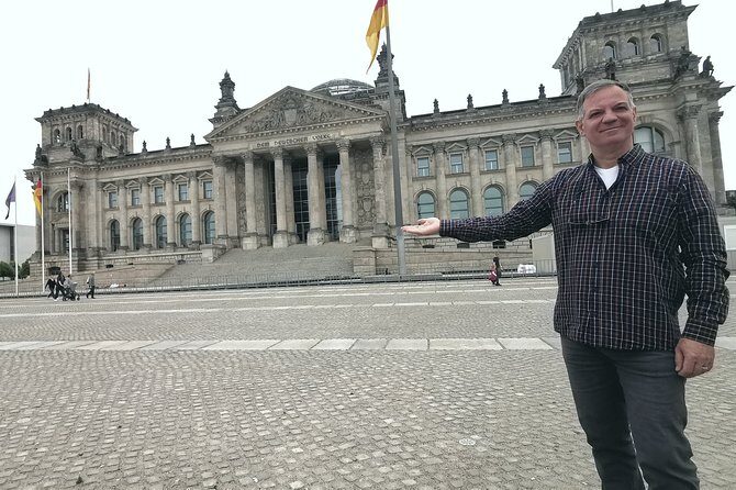 Group Walking Tour (1-20 people): 3 Hours Old-town, Brandenburg Gate and more... - An Honest Breakdown of the Tour: What to Expect