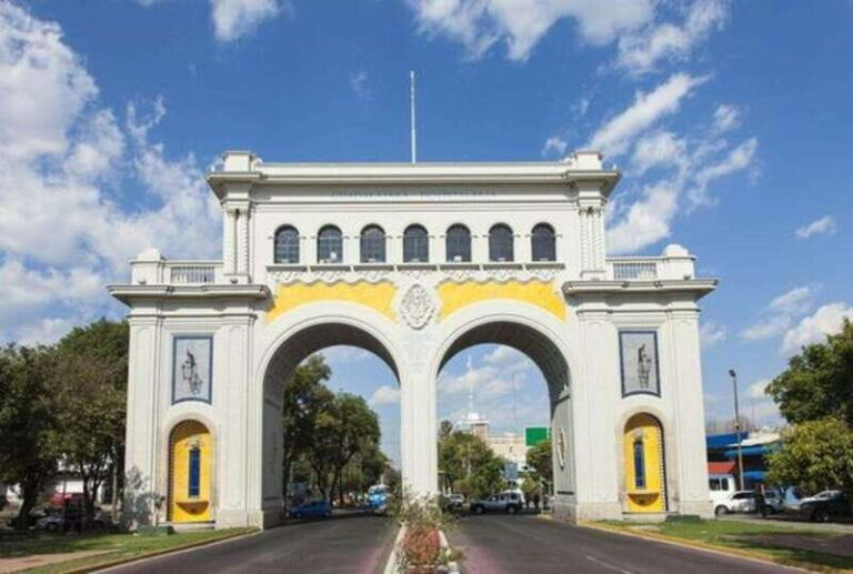 Guadalajara : Highlights Walking Tour With A Guide - A Deep Dive into the Guadalajara Highlights Tour