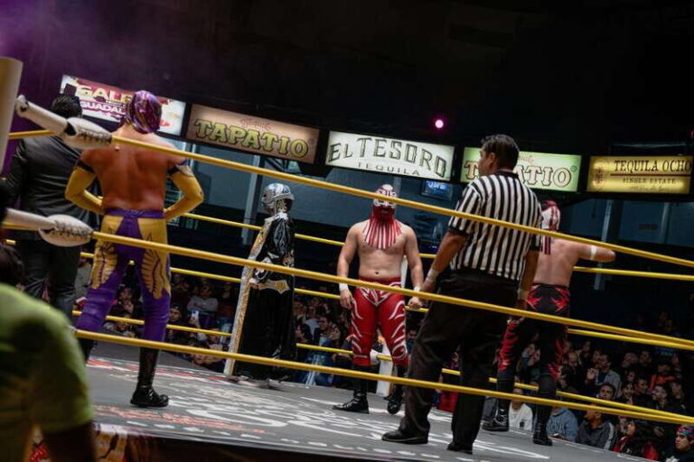 Guadalajara: Let's go to the Wrestlings! - Authenticity and Value