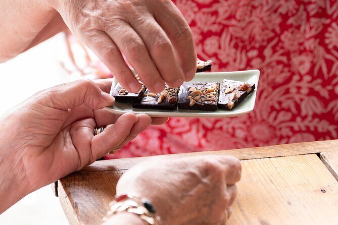 Guided Chocolate Tasting Session in Rockland - A Close Look at the Chocolate Tasting Experience