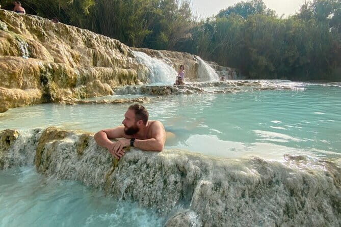 Guided day tour of Saturnia and magical Tuscany - A detailed look at the Saturnia and Tuscany tour