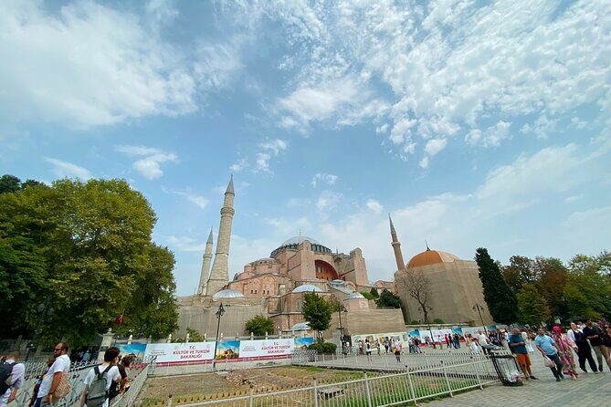 Guided Exclusive Half D.Tour: Blue Mosque, Hagia Sophia, Basilica - Authentic Experiences from Travelers