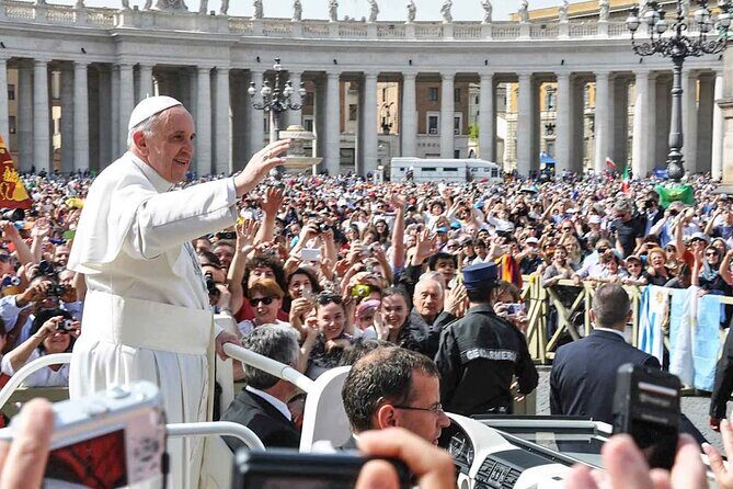 Guided Papal Audience Tour with privileged access - Frequently Asked Questions