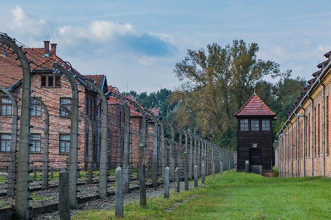 Guided Private Tour to Auschwitz Birkenau & Krakow from Wroclaw - Practical Considerations