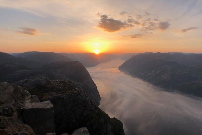 Guided sunrise hike to Pulpit Rock Preikestolen - An In-Depth Look at the Pulpit Rock Sunrise Hike Tour