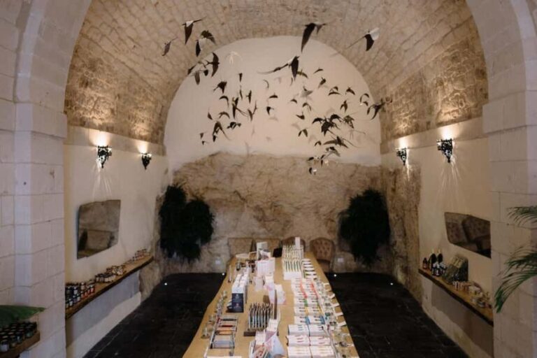 Guided tasting of the "Best Chocolate of Modica." - How This Tour Fits into Your Sicily Adventure