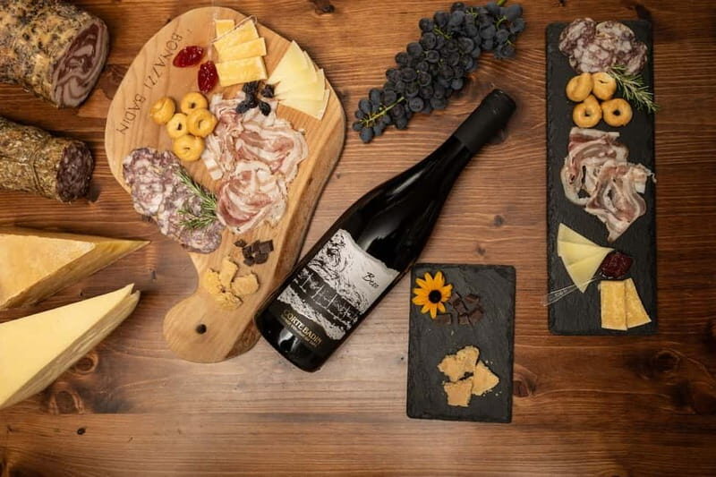 Guided tour and tasting with platter. - Who Will Love This Experience