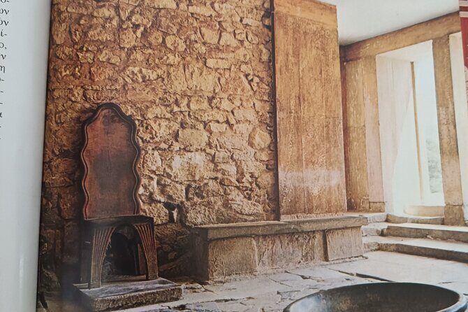 Guided Tour in Knossos Palace - FAQs