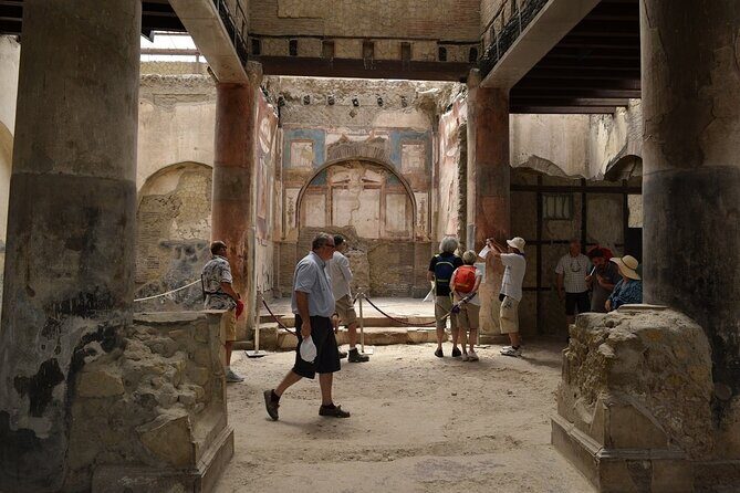 Guided Tour of Herculaneum with Lunch and Ticket Included - A Close Look at the Experience