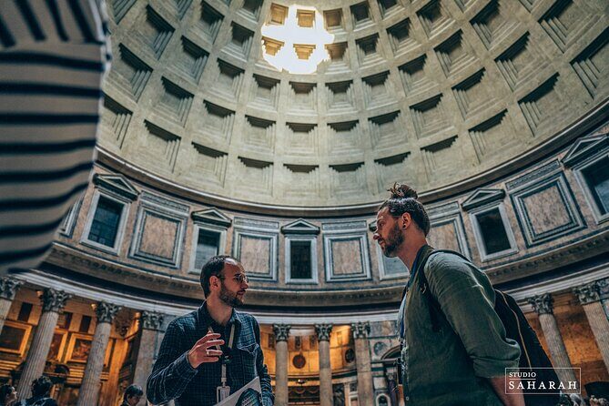 Guided tour of the Pantheon - A Deep Dive into the Pantheon Tour Experience