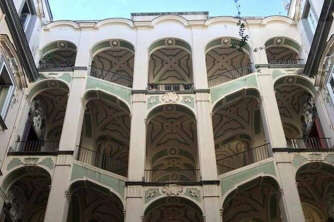 Guided tour of the Sanità District with an art expert - Practical Details and Value