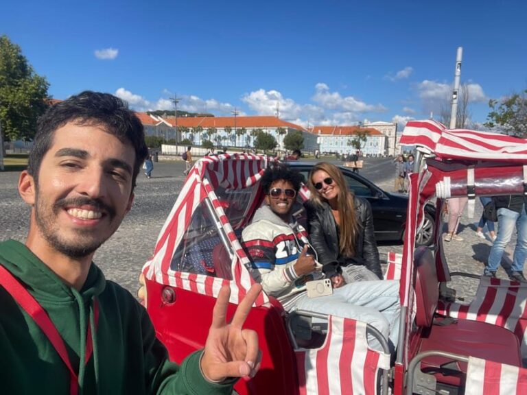 Guided tuk tuk tour in Lisbon's old neighborhoods - A Close Look at the Itinerary and Highlights