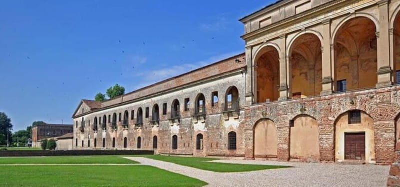 Guided visit to the Ducal Palace in Mantua - Who Will Enjoy This Tour?