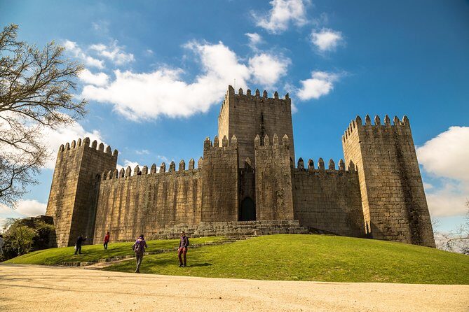 Guimarães: Half Day Private Tour from Porto - FAQ