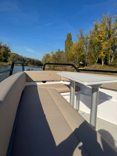 Gyr: 2-Hour Private Boat Sightseeing Tour - An In-Depth Look at the Gyr Private Boat Tour