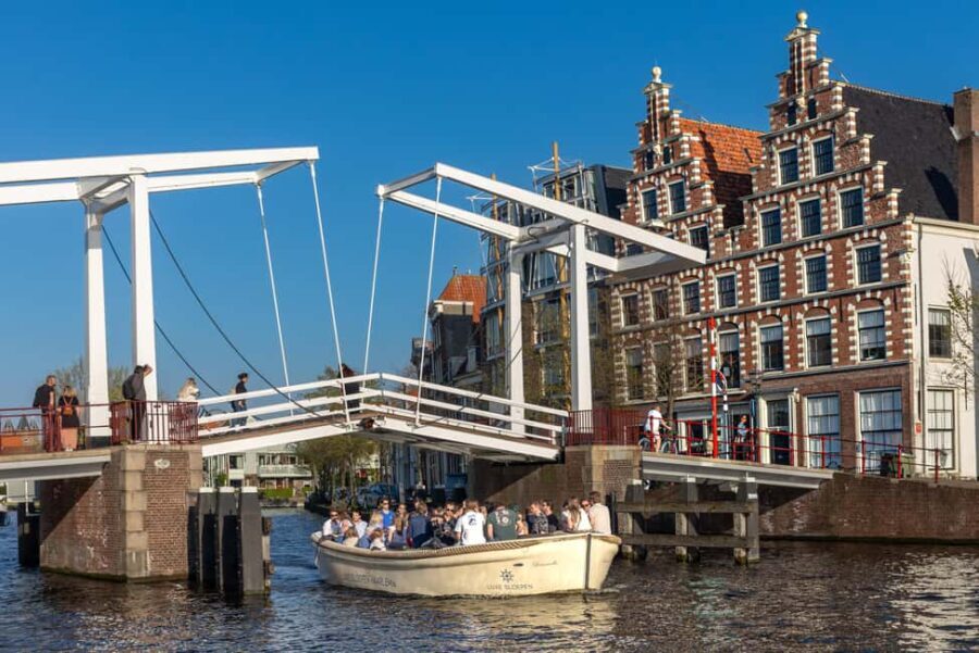 Haarlem: Unlimited Drinks City Cruise - The Sum Up